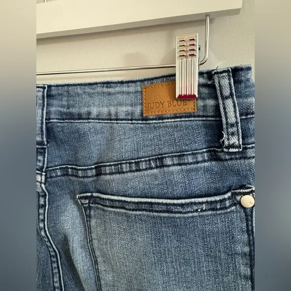 1093 Judy Blue Flare Jeans Size 11/30 (30x32) EUC High Rise Stretch
