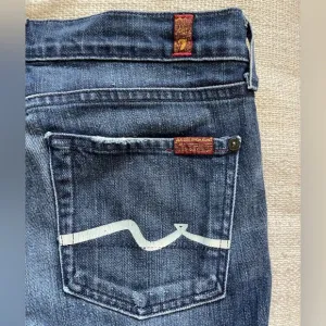 7 For All Mankind Flared jeans Size 28