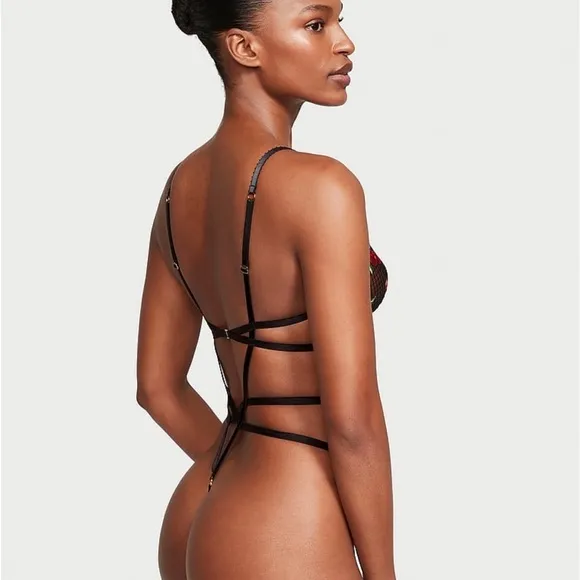 CLEARANCE $99 Victoria’s Secret Very Sexy Embroidery Teddy Large
