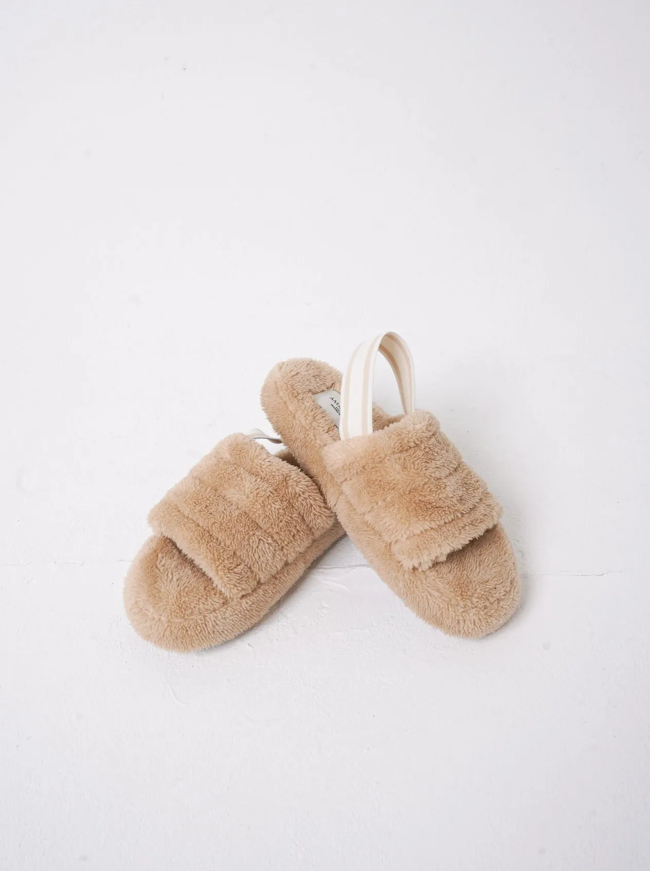 comfort fluffy slippers / 亜麻(beige)