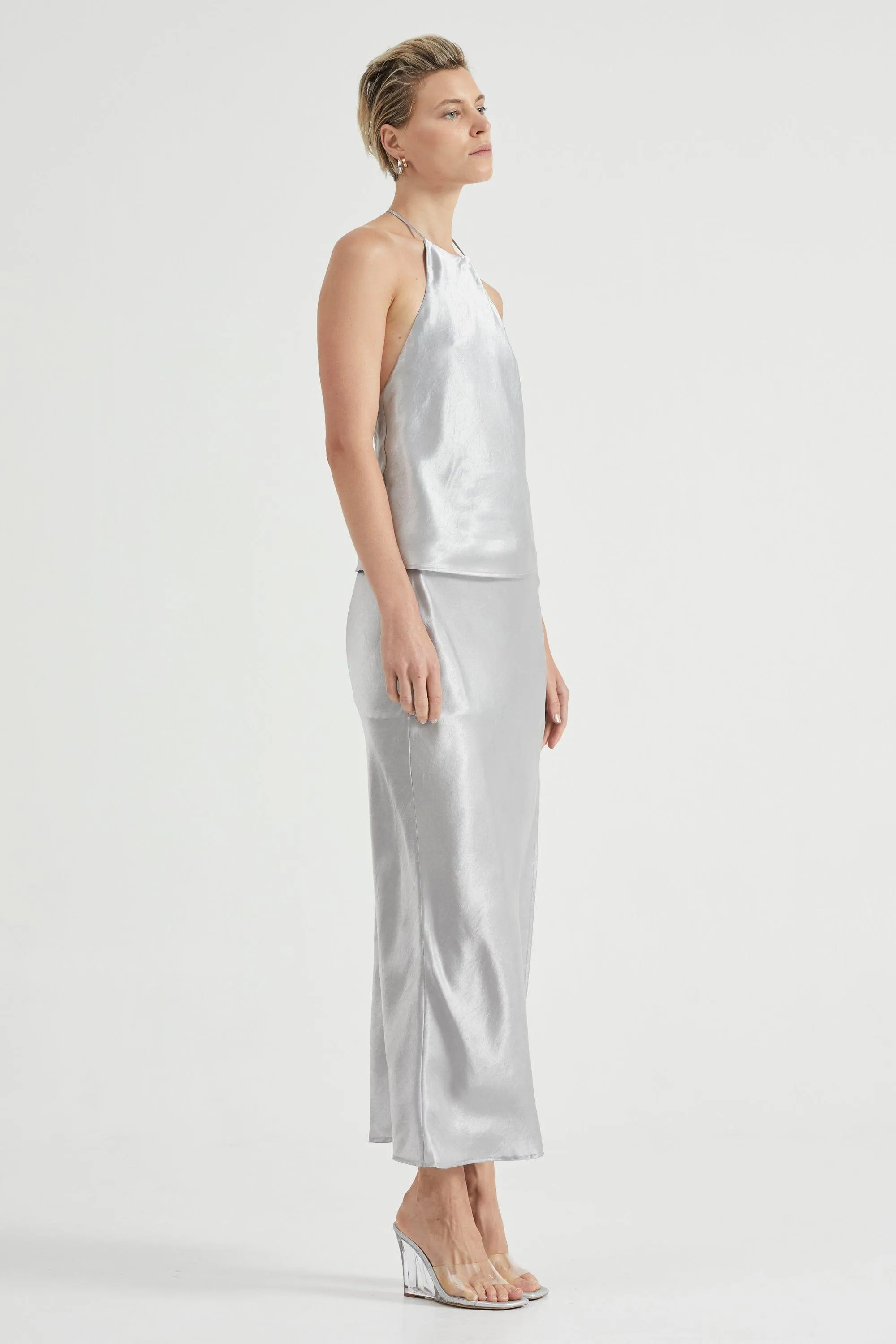 CRUSH BIAS HALTER TOP | SILVER