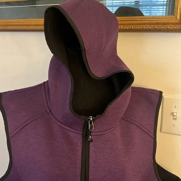 Gerry Women's Hooded Sleeveless Vest Purple Outerwear Athletic Zip, Sz. M.
