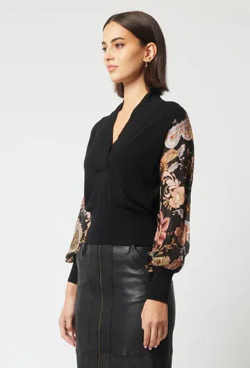 Oncewas II EMPRESS Merino Wool Blend Contrast Sleeve V Knit