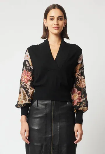 Oncewas II EMPRESS Merino Wool Blend Contrast Sleeve V Knit