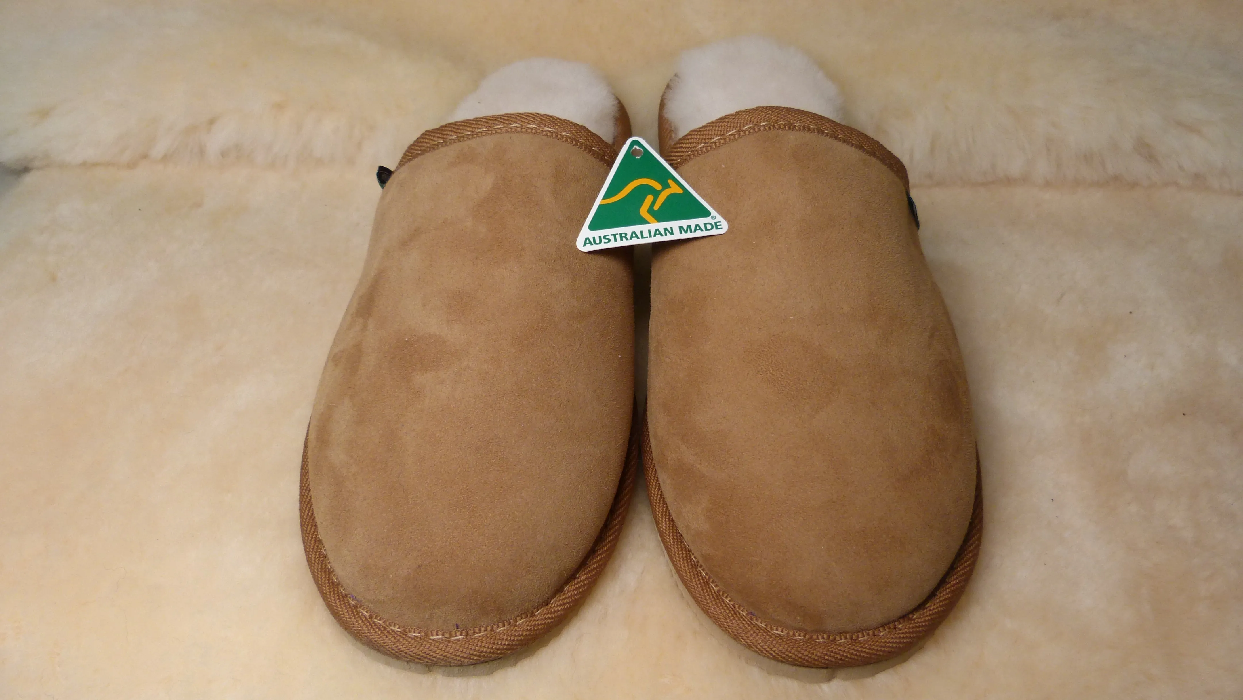 Scuffs (Men's)