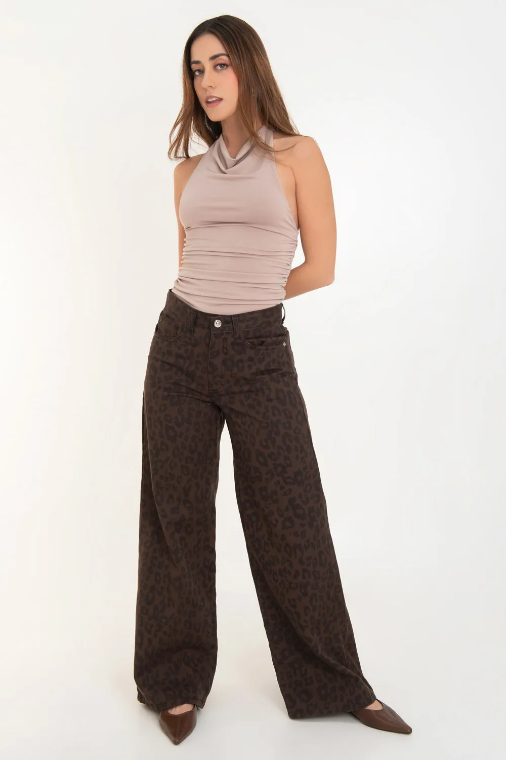 Top corto halter sin mangas