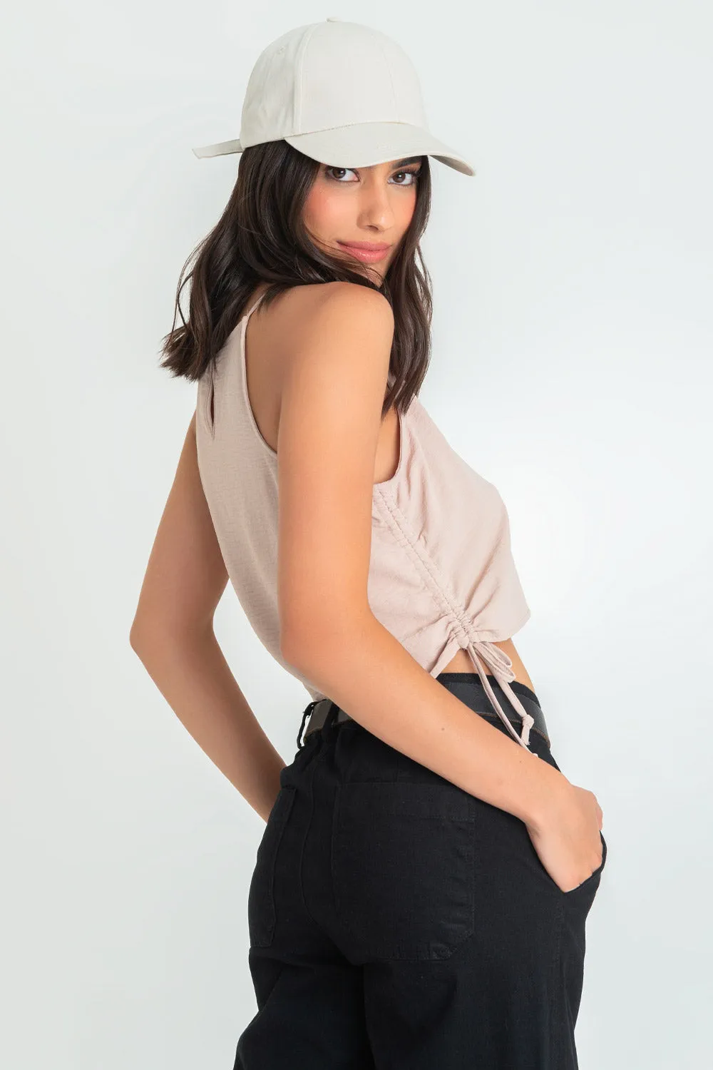 Top halter tirantes con jaretas laterales