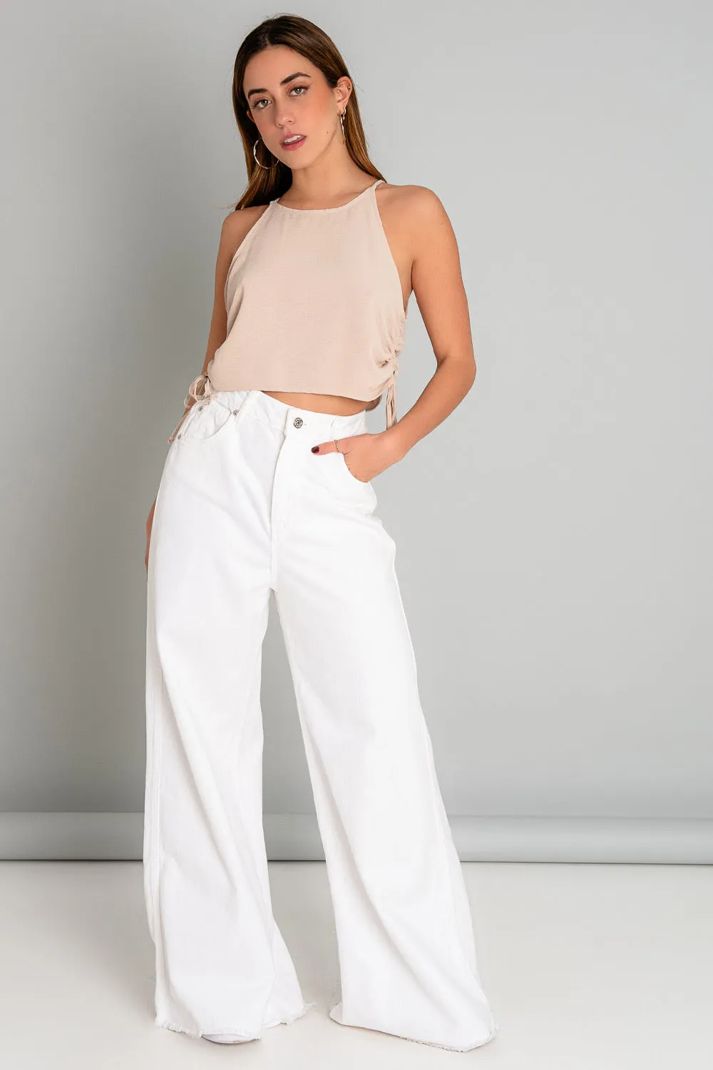 Top halter tirantes con jaretas laterales