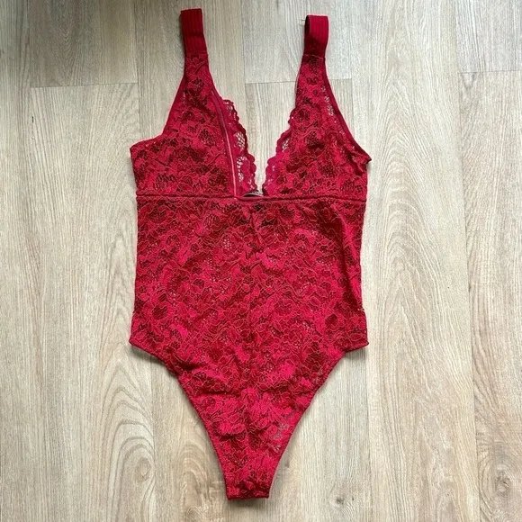 Victoria‘s Secret Red Lace Sheer Bodysuit V-Neck Lingerie