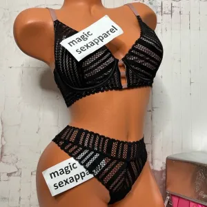 VS LUXE 32DD BRA S PANTY SET SATIN CUT OUT LINED PLUNGE LACE
