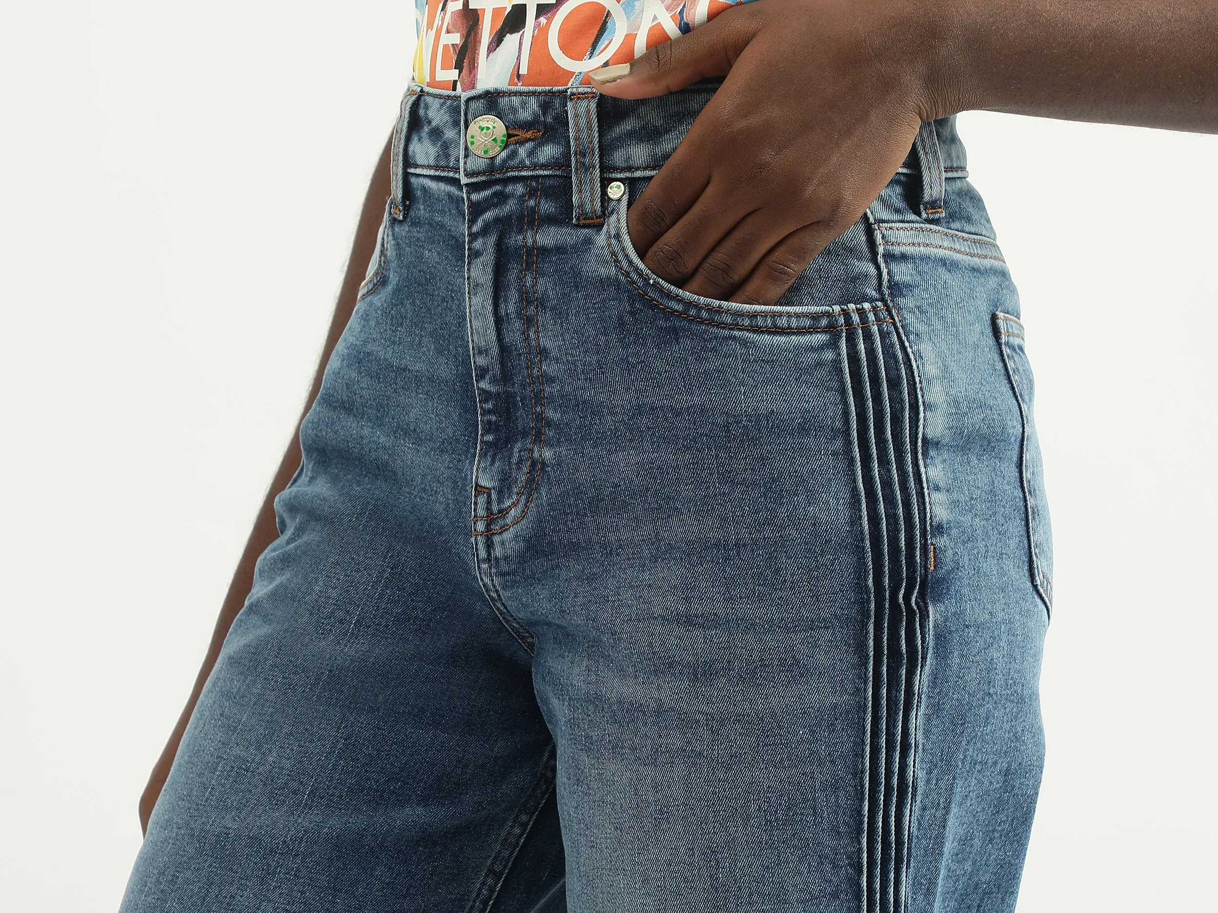 Women Solid Flared Fit Jeans