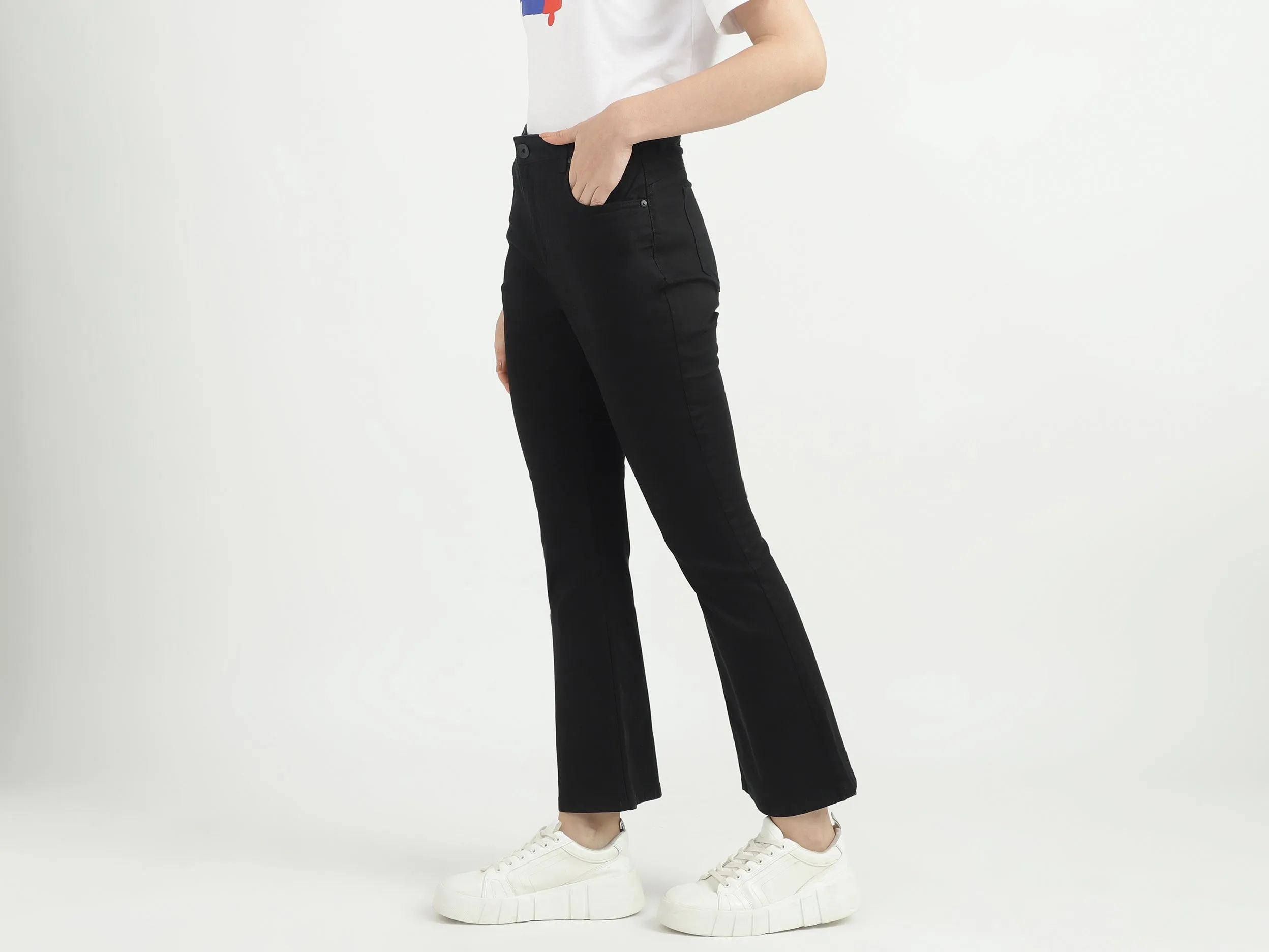 Women Solid Flared Leg Jeans