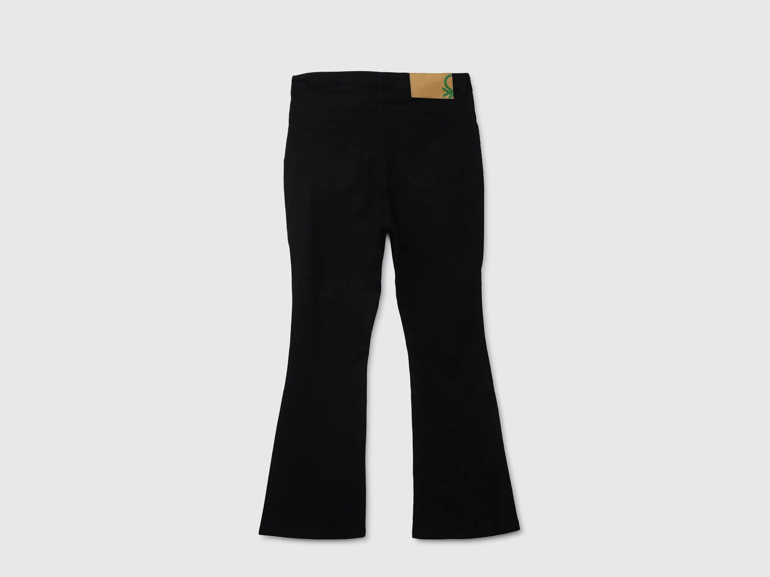 Women Solid Flared Leg Jeans