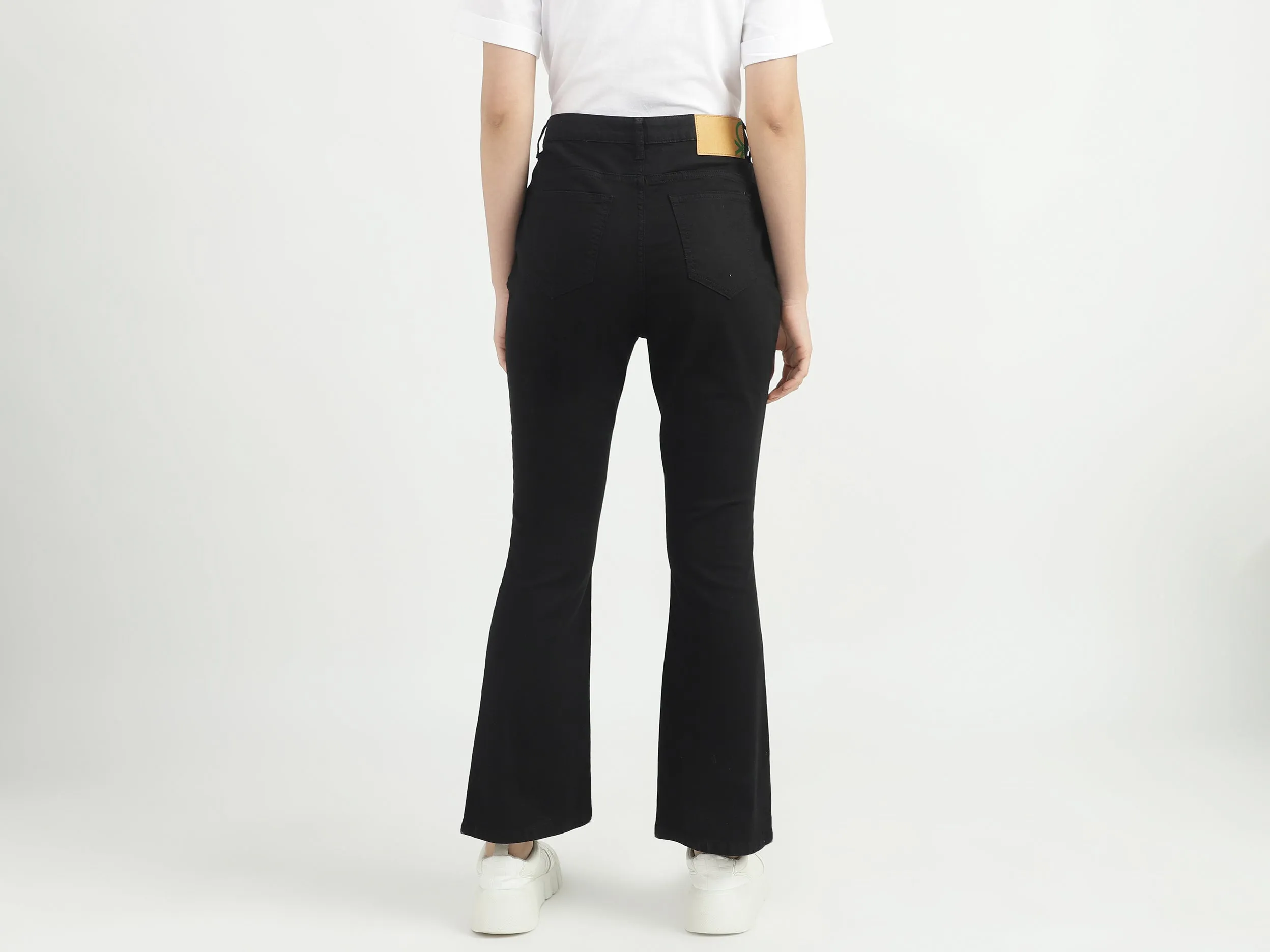Women Solid Flared Leg Jeans